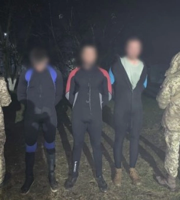 Мешканець Дніпропетровщини у гідрокостюмі намагався перепливти Тису