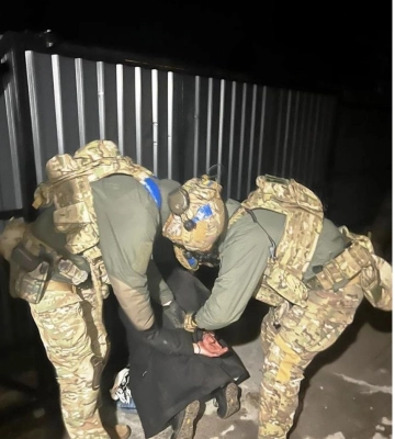 На Житомирщині затримали банду, яка вимагала кошти у бійця ЗСУ - ЗМІ