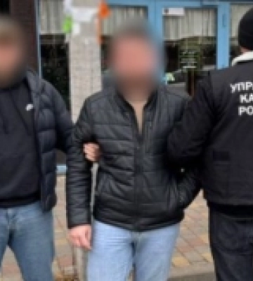 В Одеському районі молодик за сто доларів підпалив поштове відділення