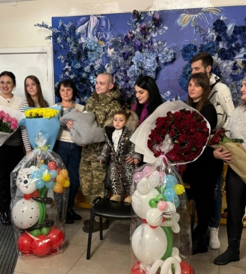 Прикордонник Одеського загону доньку вперше побачив після звільнення з полону, а сина днями зустрів з пологового будинку