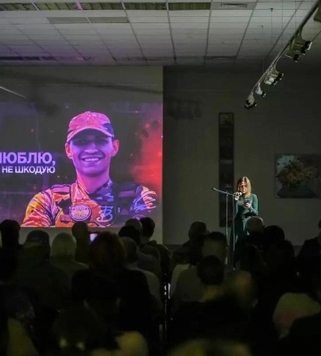 У Ветеранському центрі покажуть фільм про загиблого воїна з Полтави Віктора Медяника