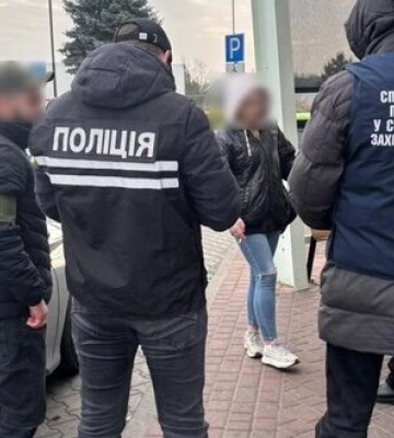 На Львівщині жінка намагалась підкупити прикордонника, щоб перенаправити ухилянта за кордон