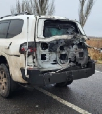 Безпілотник атакував службовий автомобіль місії МАГАТЕ по дорозі до окупованої Запорізької АЕС