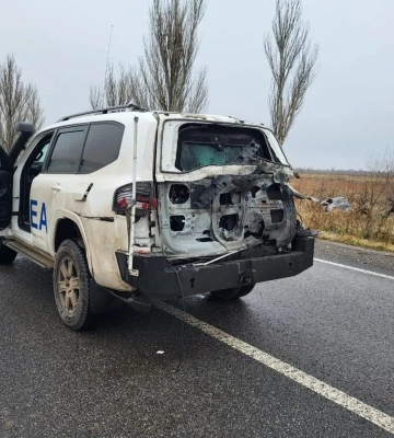 МАГАТЕ: дрон пошкодив автомобіль агенції ООН під час ротації на Запорізькій АЕС