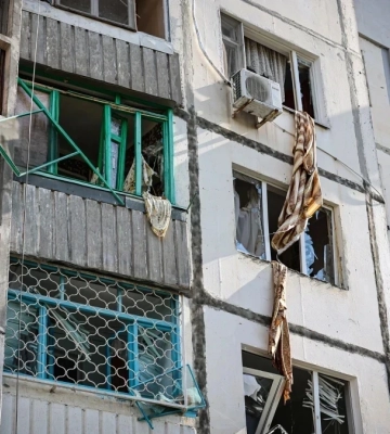 Одна людина загинула, 15 — поранені. Армія РФ обстріляла 35 населених пунктів Херсонщини