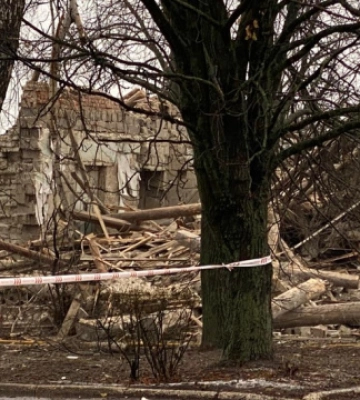 Доба на Харківщині: під ворожими ударами 3 райони, є поранені: у Златополі кількість постраждалих зросла до 17 осіб