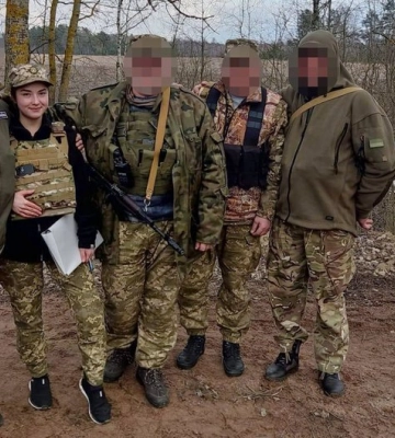 25-річна лучанка служить в обласному ТЦК і чекає чоловіка з війни