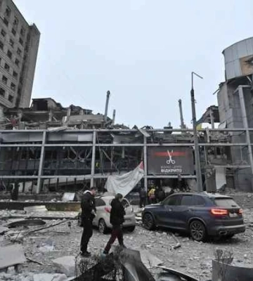 Ракетный удар по центру Запорожья: количество погибших возросло