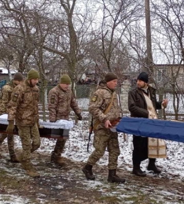На Рівненщині в останню дорогу провели сімох військовиків