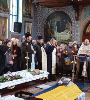 На Рівненщині в останню дорогу провели сімох військовиків