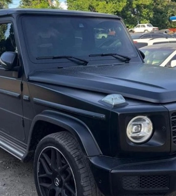 Суд конфисковал элитное авто должностного лица миграционной службы Одесщины
