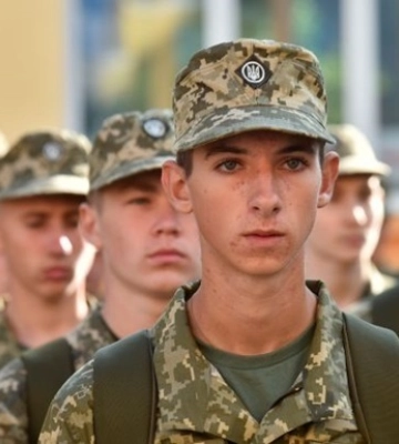Мобілізація 18-річних: що кажуть українська влада та демографи