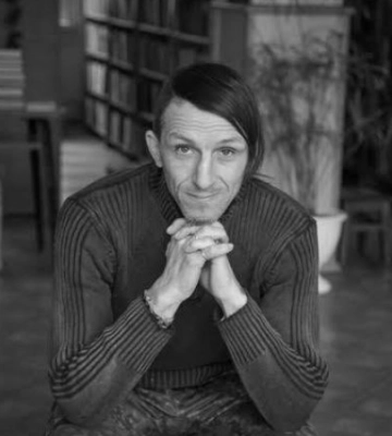 Правоохоронці висунули третю підозру у вбивстві письменника Володимира Вакуленка
