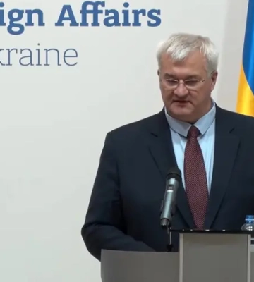 Вместе с военной агрессией против Украины Россия начала массированное гибридное наступление на Европу - Сибига