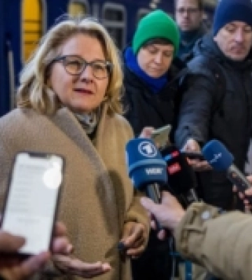 Міністерка розвитку та економічного співробітництва Німеччини привезла в Україну «зимову допомогу»