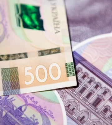 5 членів ОЗГ шахрайським способом брали мільйонні кредити у банках