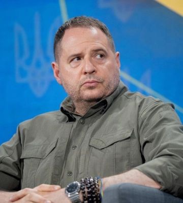 Україна повинна бути сильною, аби розмовляти з Росією на рівних — Єрмак