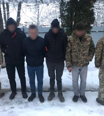Допомогла фотопастка. На кордоні з Румунією затримали чоловіків з Івано-Франківської та Черкаської областей