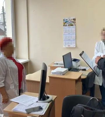 Оформлювали довідки про інвалідність. На Прикарпатті викрито посадовців МСЕК