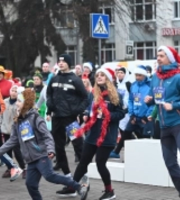 Забіг Святих Миколаїв зібрав у Рівному 160 атлетів: перелік переможців