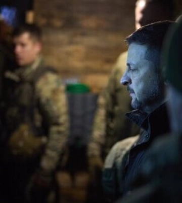 Зеленський привітав воїнів 65-ї ОМБр із Днем сухопутних військ та вручив нагороди за оборону Запоріжжя. ФОТОрепортаж