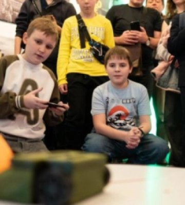 Львівські учні виготовили роботів. Хто переміг