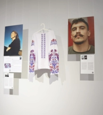 «Із полум’я зродились»: у Тернополі презентували проєкт, присвячений військовим і волонтерам