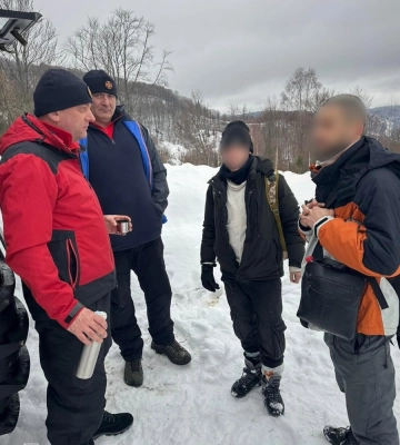 Гірські рятувальники допомогли двом заблукалим туристам