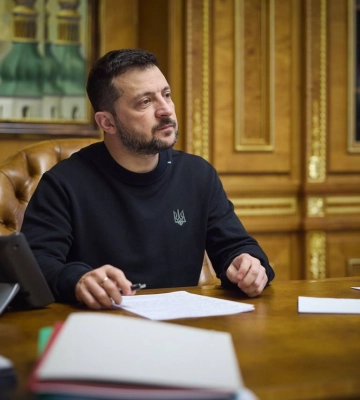 Зеленский посетил на Запорожье единственный в Украине подземный госпиталь (ВИДЕО)