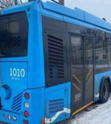 Об'їзди, перенесені зупинки та призупинення маршрутів: зміни у роботі громадського транспорту Дніпра