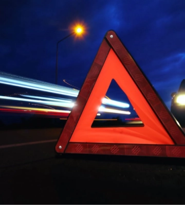 ДТП в Луцькому районі: авто збило чоловіка, він помер у кареті швидкої