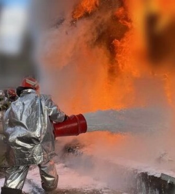 Рятувальники загасили пожежі на об&#039;єктах критичної інфраструктури Франківщини, спричинені атакою РФ