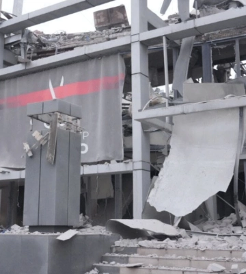 З&#039;явилося відео удару ракети по клініці у Запоріжжі 10 грудня