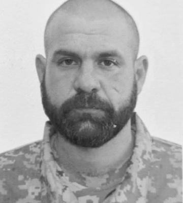 У Черкасах попрощалися з військовим, який воював на Донеччині