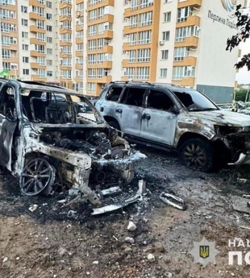 Причетних до підпалу позашляховиків у Вінниці поліцейські затримали у Дніпрі