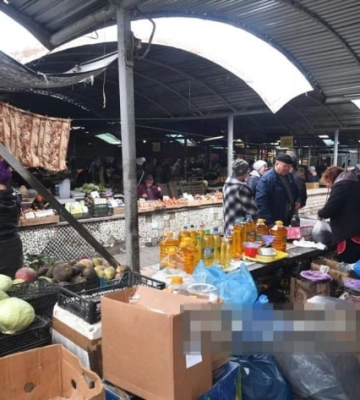 Сколько стоят продукты к новогоднему столу в оккупированном Мелитополе 