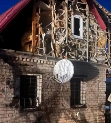 На Дніпропетровщині через російську атаку пошкоджені приватні будинки, магазин та ЛЕП
