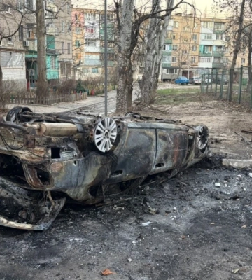 Пошкоджені приватний будинок та дві багатоповерхівки: поліція фіксує наслідки обстрілів Херсонщини