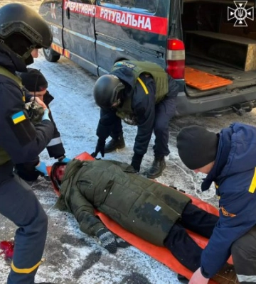 Російські війська обстріляли Нікополь: поранена жінка