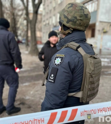 Взрыв в Днепре: погиб человек, ранены полицейские