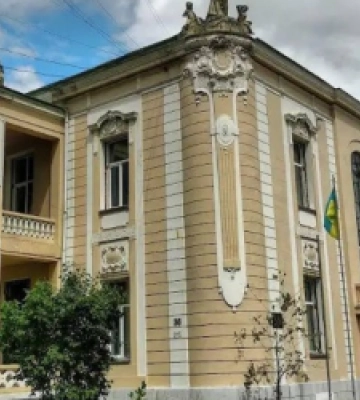 Обласний науковий ліцей у Дрогобичі оголосив тендер на закупівлю 29 ноутбуків