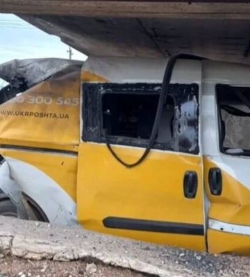 Окупанти атакували авто «Укрпошти»: що відомо про постраждалих