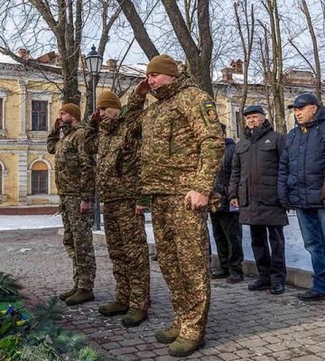 Бойцы Восточного ОТО Нацгвардии почтили подвиг ликвидаторов аварии на ЧАЭС