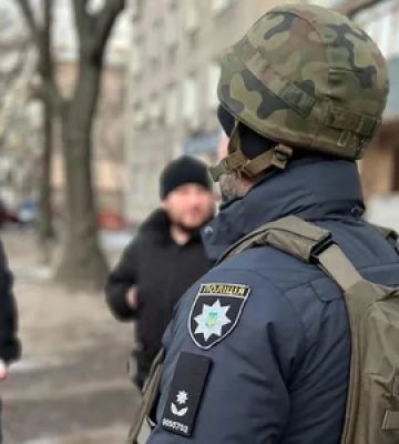 Діяв за вказівками ФСБ: у Дніпрі затримали чоловіка, який влаштував теракт біля ТЦК