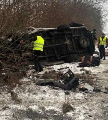 Унаслідок ДТП на Львівщині загинули семеро людей віком від 17 до 55 років