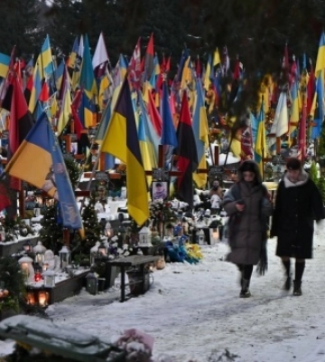 У Львові на Полях почесних поховань Захисників України запалили Вифлеємський вогонь