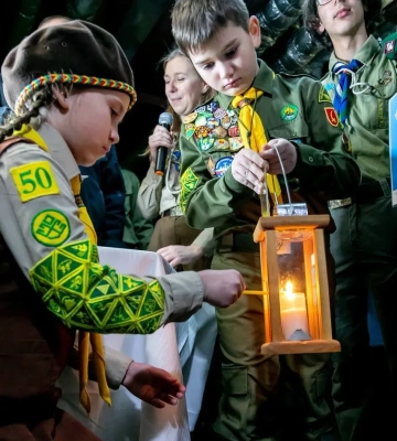 Вифлеемский огонь уже в Украине: передача происходила во время тревоги
