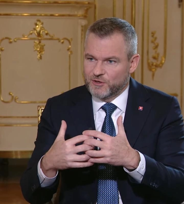 Надо сохранять реализм: мир будет стоить Украине части территорий, - президент Словакии