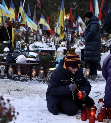 Пластуни передали Вифлеємський вогонь до Львова