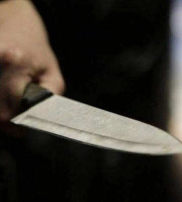 У Львові зловмисник поранив ножем перехожого: його затримали